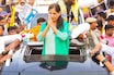 'अरविंद 'शेर' हैं', अपने पहले रोड शो में पत्नी सुनीता बोलीं- उन्हें कोई...