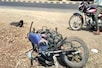 खरगोन: ट्रक ने बाइक को मारी टक्कर, 3 लोगों की मौत