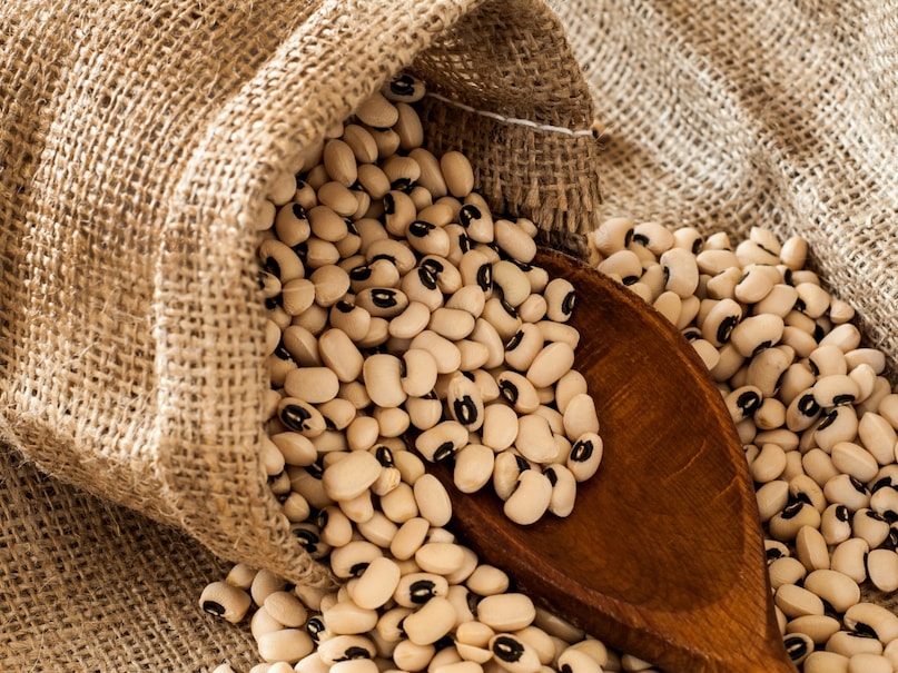 health benefits of lobia, lobia dal health benefits, Lobia dal benefits for male, Lobia dal benefits for female, lobia benefits and side effects, Lobia dal benefits for weight loss, lobia dal protein per 100g, red lobia benefits, is lobia high in protein, which lobia is good red or white, is lobia heavy or light, is lobia easy to digest, lobia dal big benefits