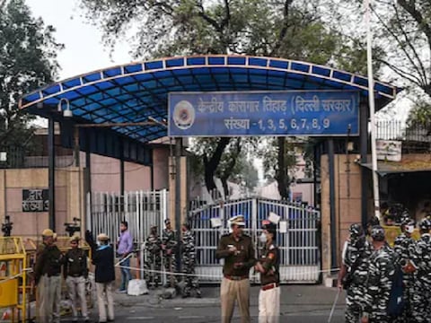 दिल्ली की तिहाड़ जेल में झड़प में चार कैदी घायल