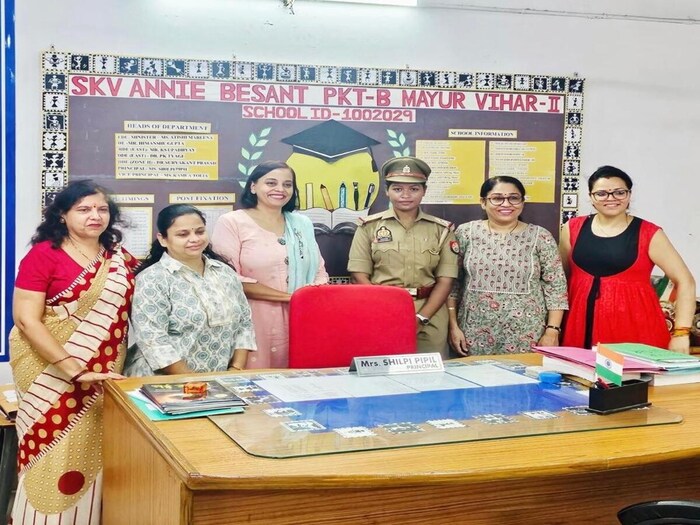 एकदिन पहनी थी भाई की वर्दी, फिर सिर पर सवार हुआ ऐसा जूनून, जाने वंदना की कहानी 1 News18