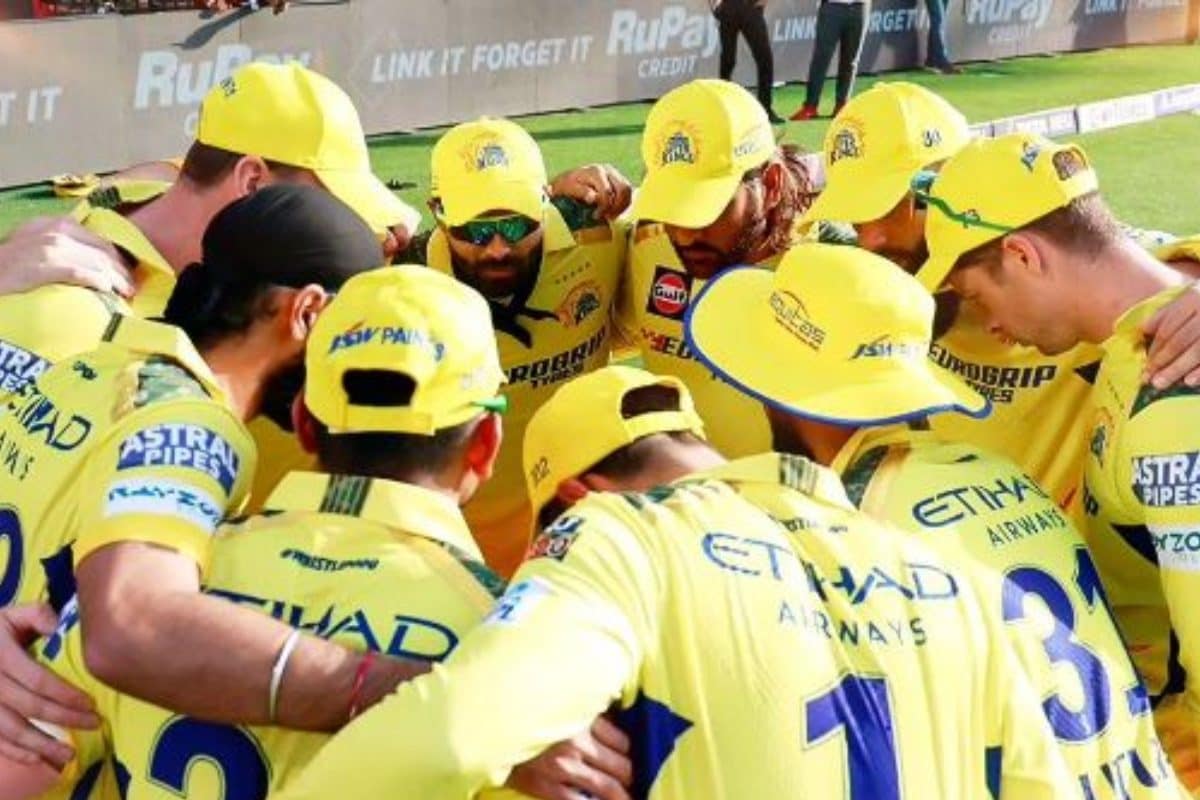 चेन्नई हो सकती है बाहर, प्लेऑफ की चौथी टीम पर आज हो जाएगा फैसला