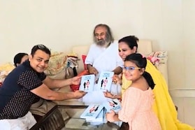 दीप्ति की पुस्तक 'यात्रा अंतर्मन की' संस्कारों की पाठशाला है- श्री श्रीरविशंकर