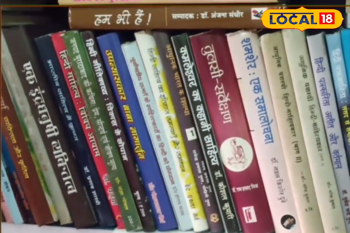 157 पुस्तकों के रचयिता है डॉ महेश दिवाकर 75 किताबें हो चुकी है प्रकाशित