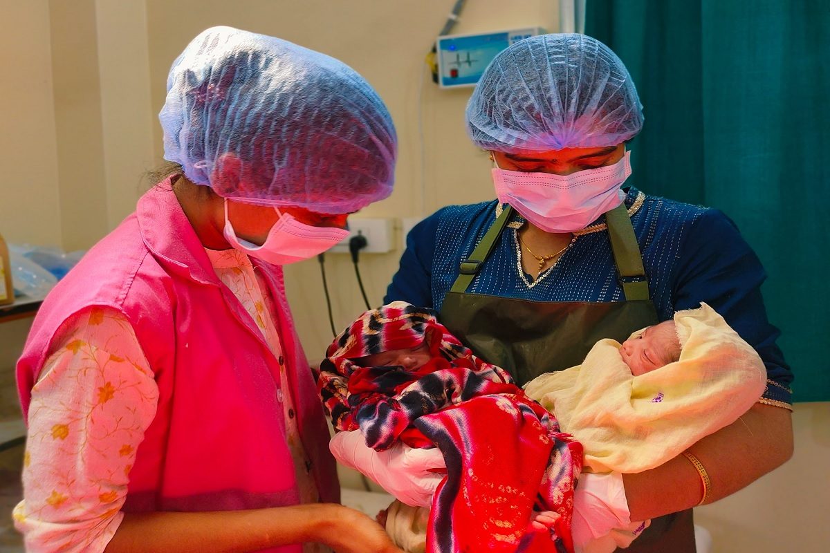OMG:1-2-3 नहीं महिला ने एक साथ 5 बच्चियों को दिया जन्म डॉक्टर-परिजन सभी हैरान
