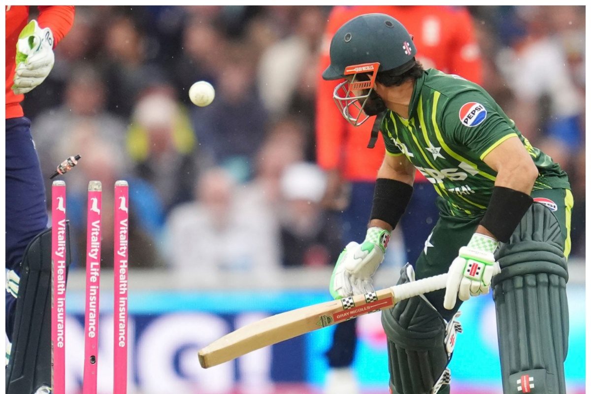 पाकिस्तान की शर्मनाक हार, T20 विश्व कप से पहले खुली कलई, इंग्लैंड ने फिर हराया