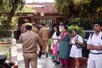 100 स्‍कूलों में बम की कॉल पर दिल्‍ली पुलिस ने किन धाराओं में दर्ज की FIR?