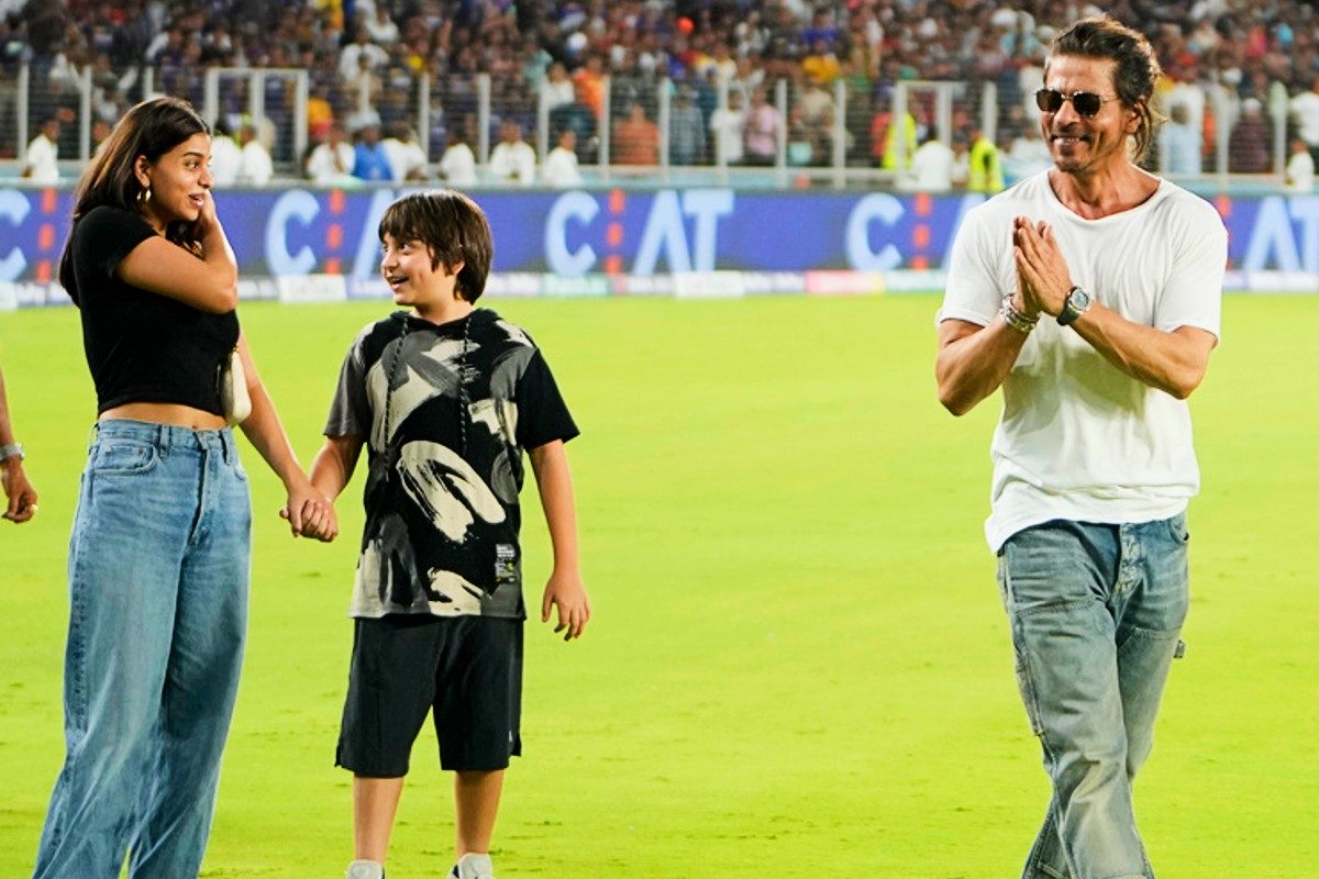 Video: शाहरूख खान ने हाथ जोड़ माफी मांगी तो आकाश चोपड़ा ने कहा-आपने तो मेरा..