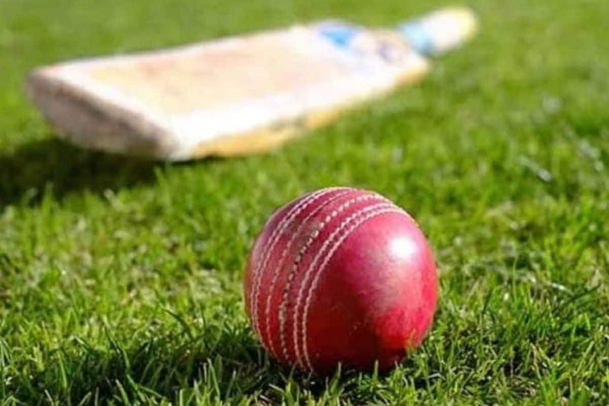 RECORD: 7 महीने पहले किया इंटरनेशनल डेब्यू... 12 रन पर ढेर हुई टीम