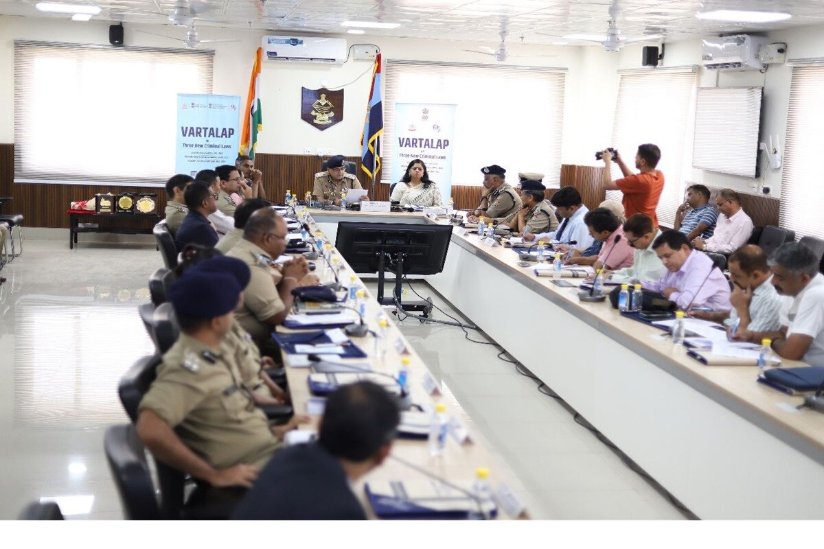 chardham yatra , char dham yatra latest news , pushkar singh dhami govt on fake news , chardham yatra news 2024 , chardham yatra current news , uttarakhand tourist news , chardham yatra fake news , चारधाम यात्रा , केदारनाथ यात्रा , श्री केदारनाथ धाम की यात्रा , चार धाम यात्रा फेक न्यूज , चारधाम यात्रा फेक वीडियो , उत्तराखंड सरकार , सीएम पुष्कर सिंह धामी , चार धाम यात्रा पर आज की खबर
