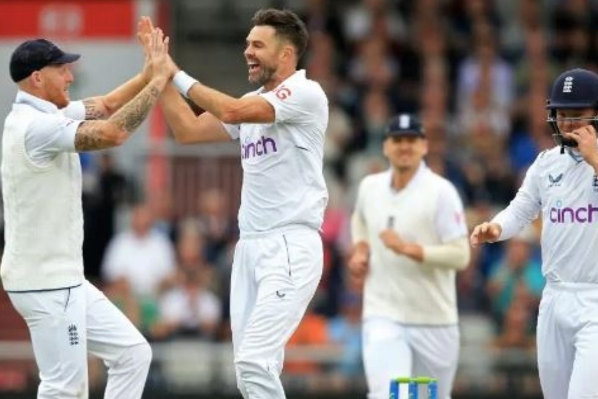 उम्र 41 साल, 700 टेस्ट विकेट, दिग्गज पेसर ने किया संन्यास ऐलान