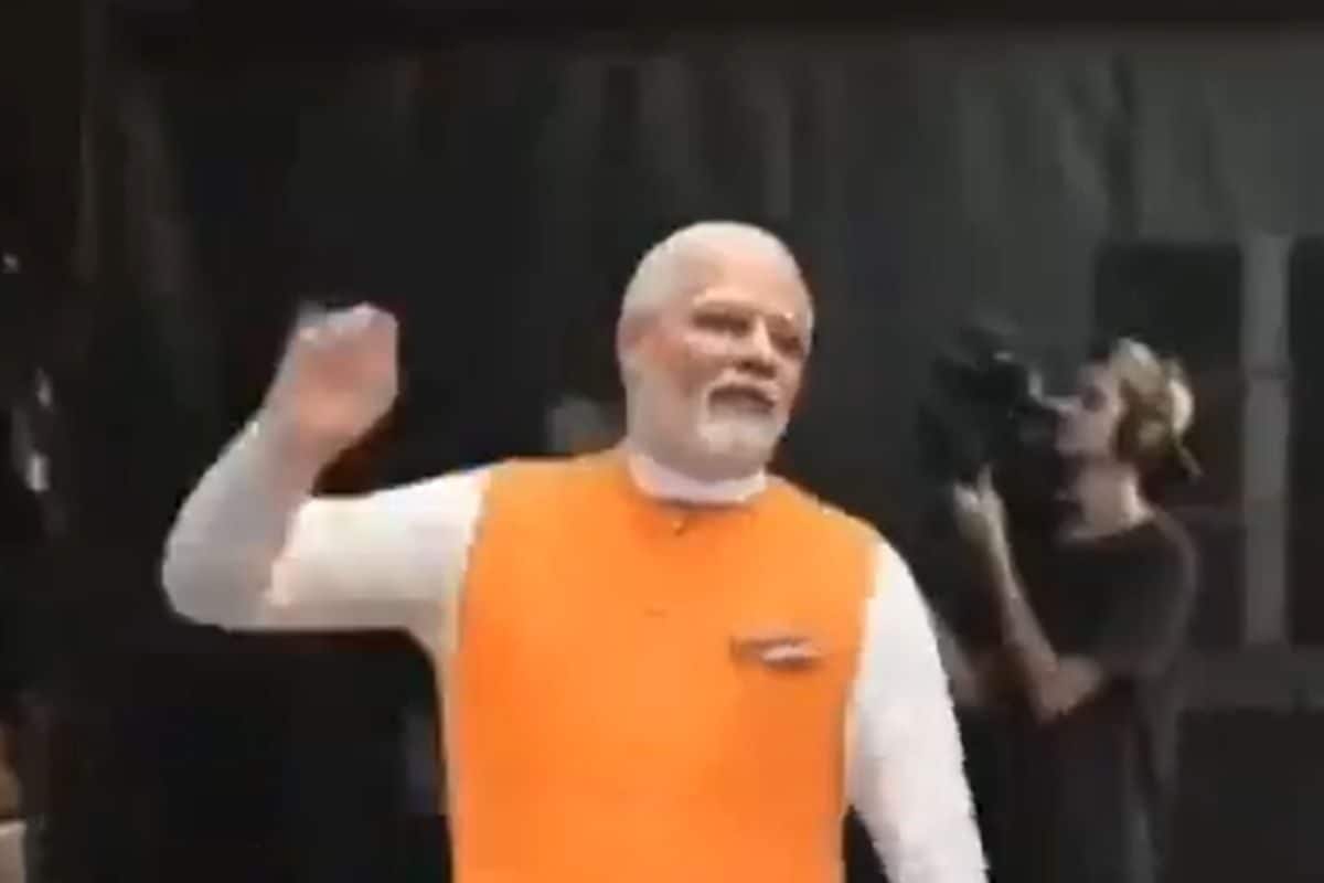 फेक वीडियो में डांस करते दिखे प्रधानमंत्री मोदी पीएम ने तारीफ
