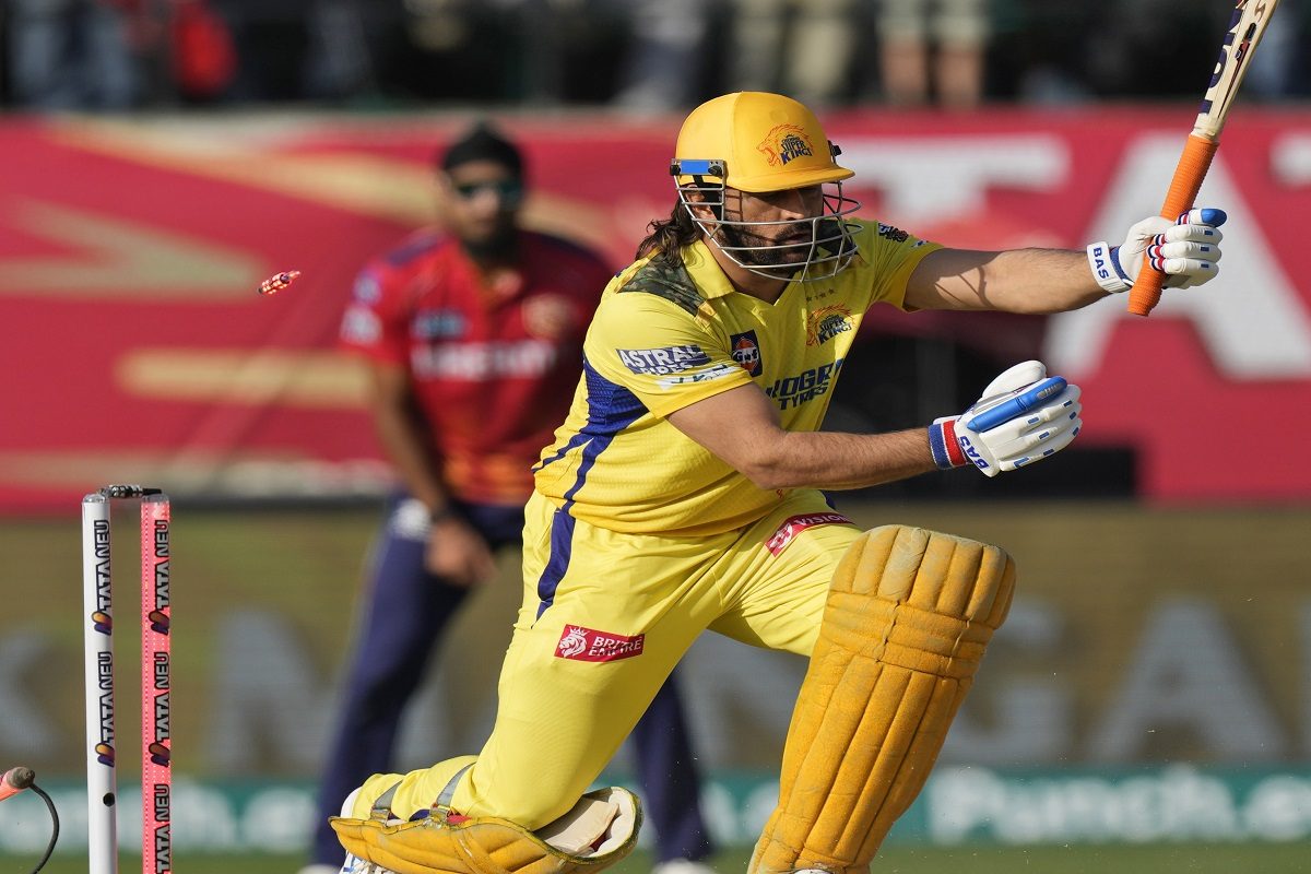 'धोनी भाई की इज्जत करता हूं इसलिए...' माही को आउट करने के बाद क्या बोले हर्षल?