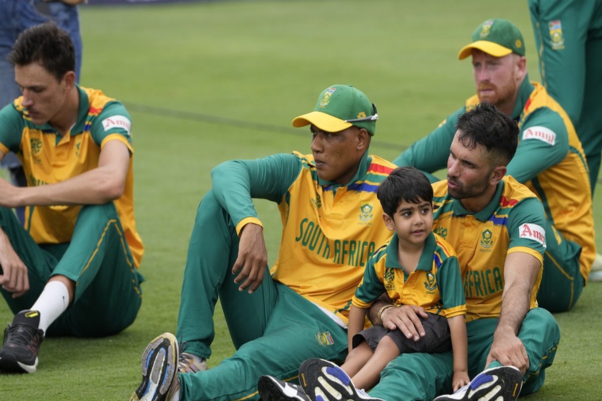 Video: उदास लौट रहे थे साउथ अफ्रीकी खिलाड़ी, भारतीय फैंस ने जो किया उसे देख...