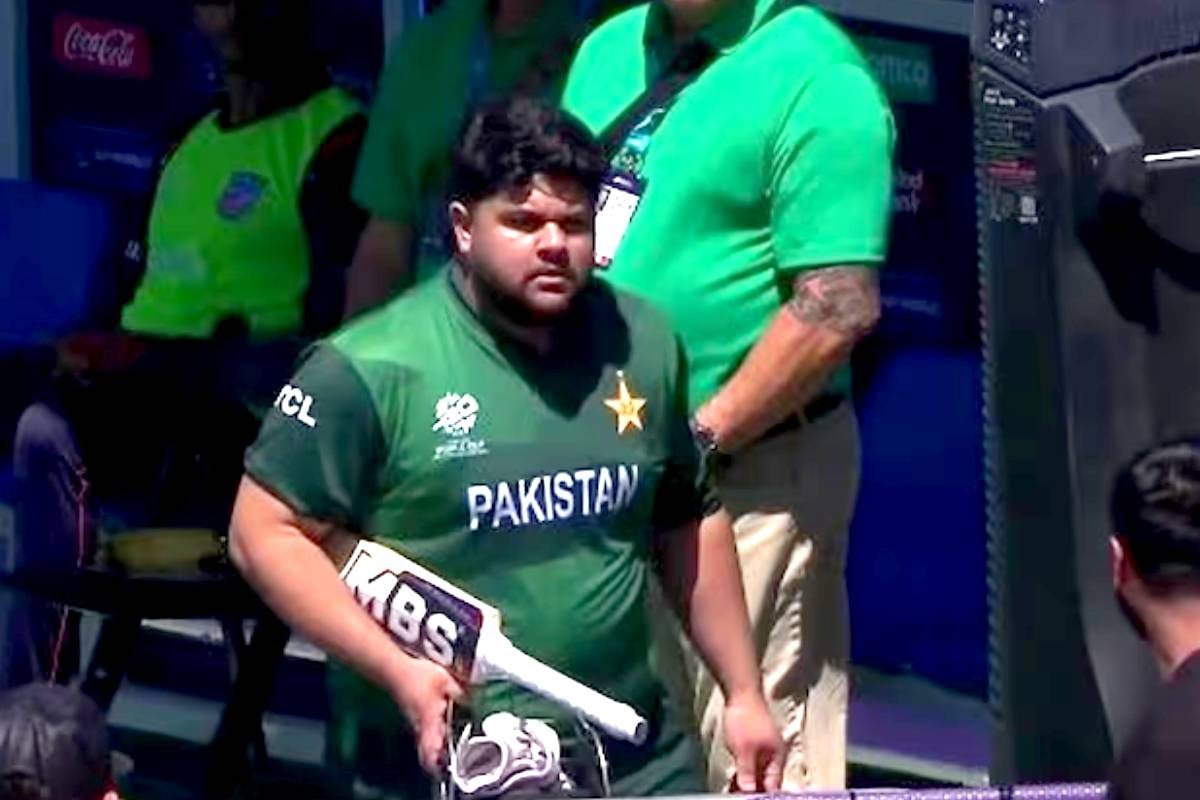 नेपोटिज्म का कोई चेहरा होता...आजम खान की एक चूक और पिता भी हो गए ट्रोल