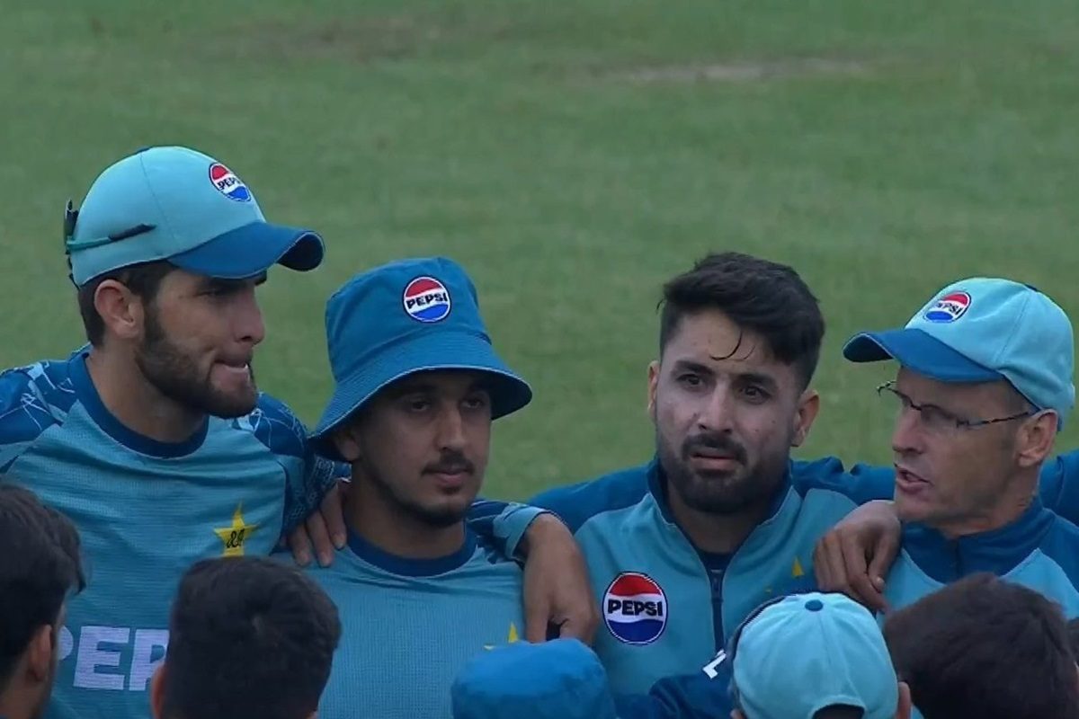 पाकिस्तान में अपना समय बर्बाद मत करो, भारत आओ, हरभजन का कर्स्टन को सुझाव