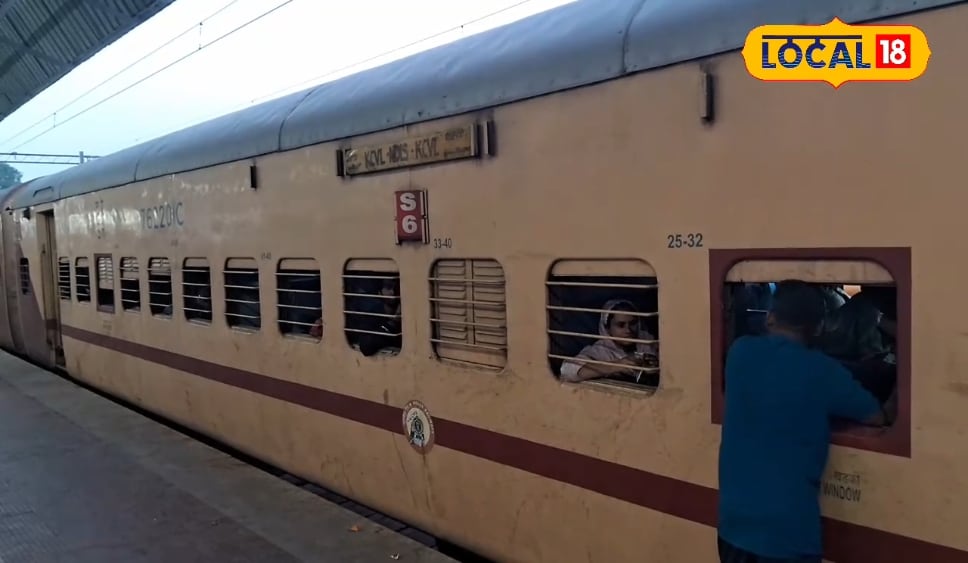 गर्मी के बीच बढ़ी यात्रियों की मुश्किलें झांसी रूट की कई ट्रेन कैंसिल
