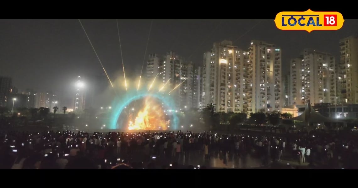 Noida VedVan Park-pleasant-atmosphere-beautiful-laser-light-show make-your-eve