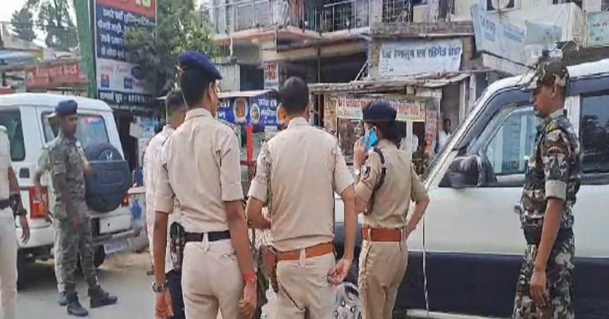मुजफ्फरपुर कॉल सेंटर कांड मामले में पुलिस का एक्शन शुरू, बिहार से यूपी तक पहुंची SIT, गोरखपुर में भी रेड