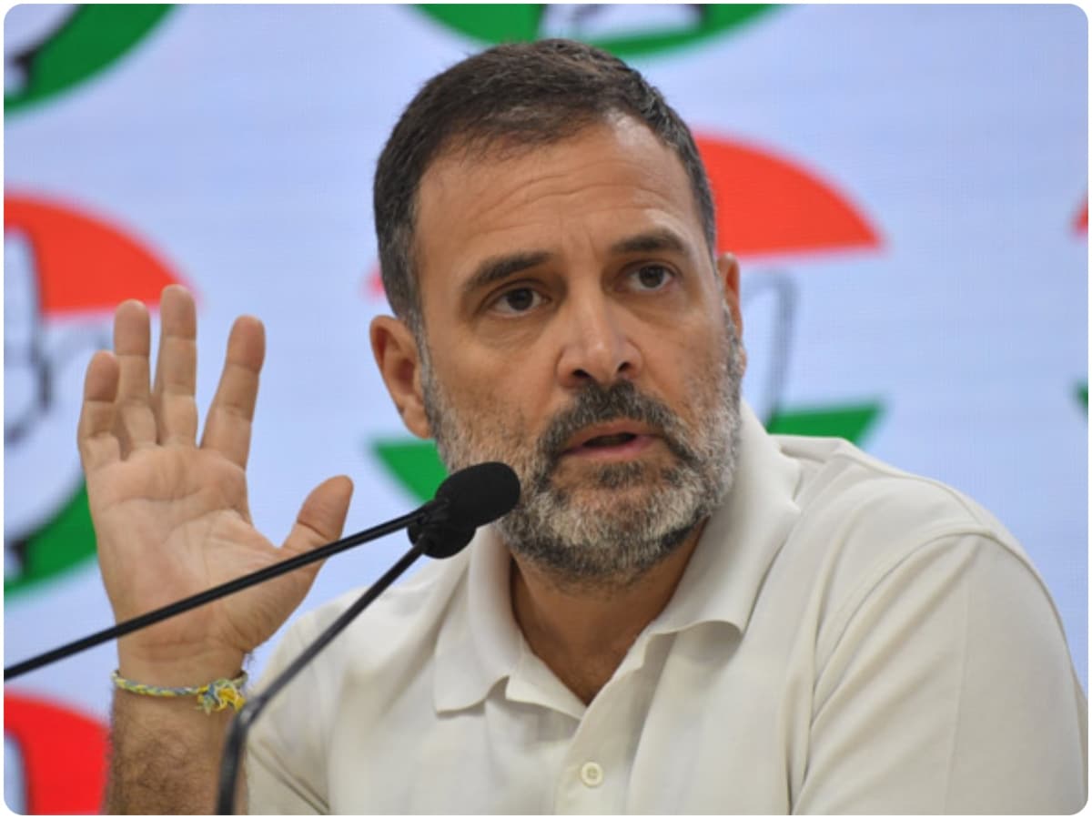 NEET प्रकरणावरून शिक्षणमंत्र्यांनी राजीनामा द्यावा: खा. राहुल गांधी