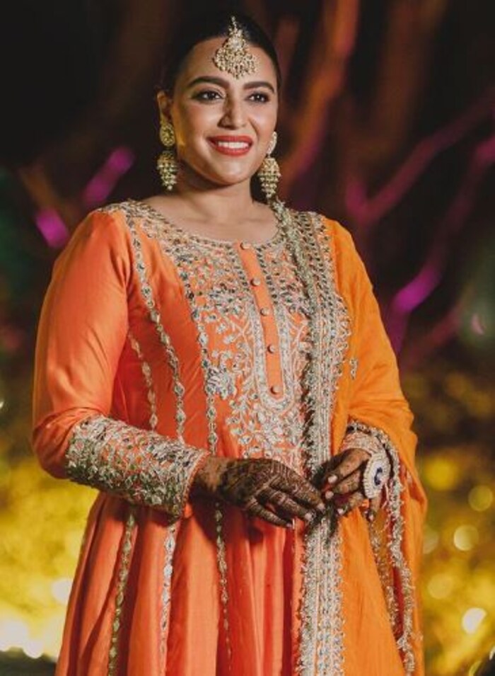 (फोटो साभार इंस्टाग्राम @reallyswara)