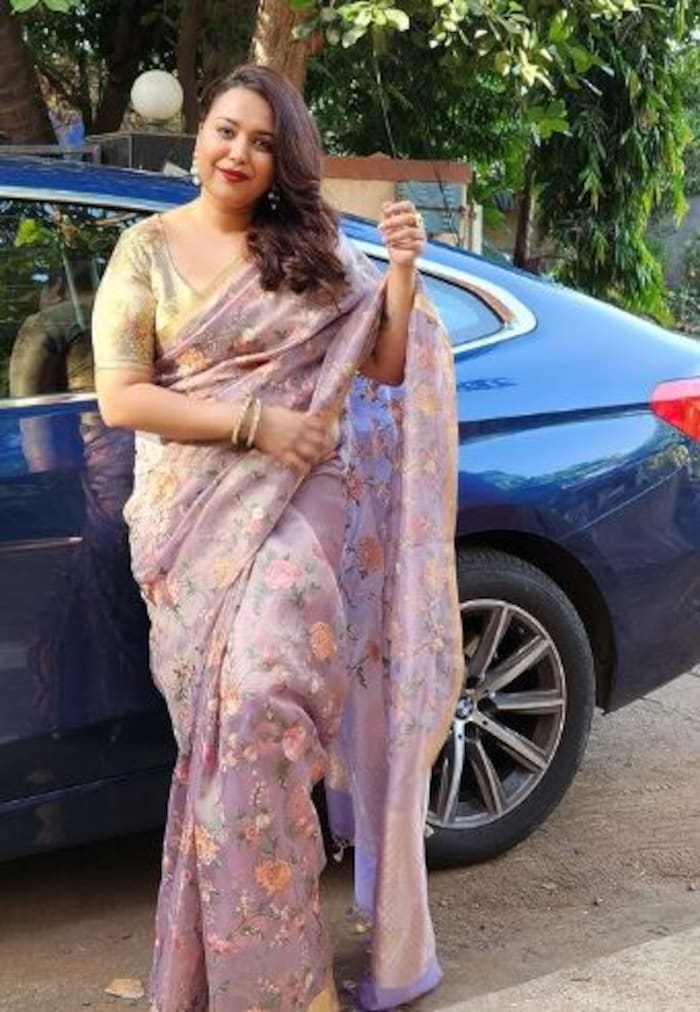 (फोटो साभार इंस्टाग्राम @reallyswara)