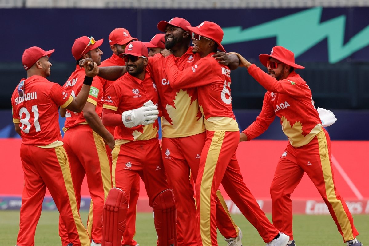 आखिरी ओवर में चाहिए थे 17 रन... गेंदबाज ने अकेले पलट दी बाजी