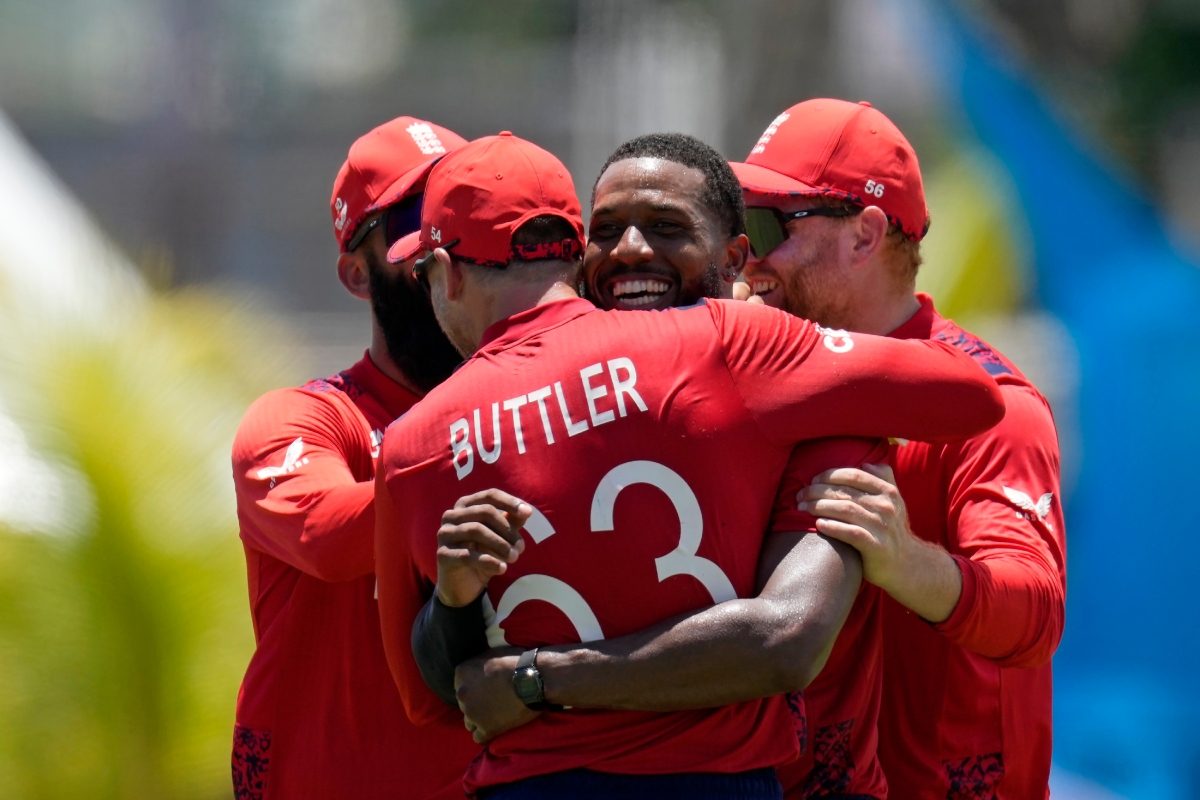 1 ओवर में 4 विकेट, गेंदबाज ने टी20 वर्ल्ड कप में बनाई हैट्रिक