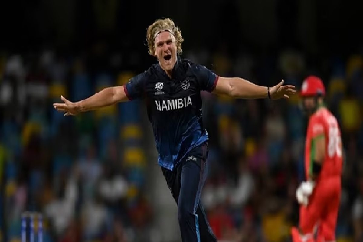 T20 World cup: नामीबिया-ओमान मैच आखिरी बॉल पर टाई, सुपर ओवर में पहुंचा मैच