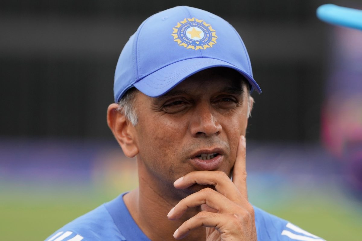 अब मैं बेरोजगार हो गया... कार्यकाल खत्म होने के बाद द्रविड़ का छलका दर्द