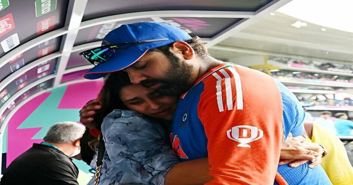 T20 World Cup 2024: जीत के बाद इमोशनल हुए रोहित शर्मा, ऋतिका ने यूं लगाया गले, देखें VIDEO
