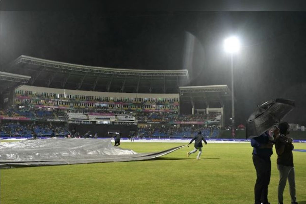 IND v AUS Live Updates: भारत वर्से ऑस्ट्रेलिया मैच से पहले शुरू हुई बारिश