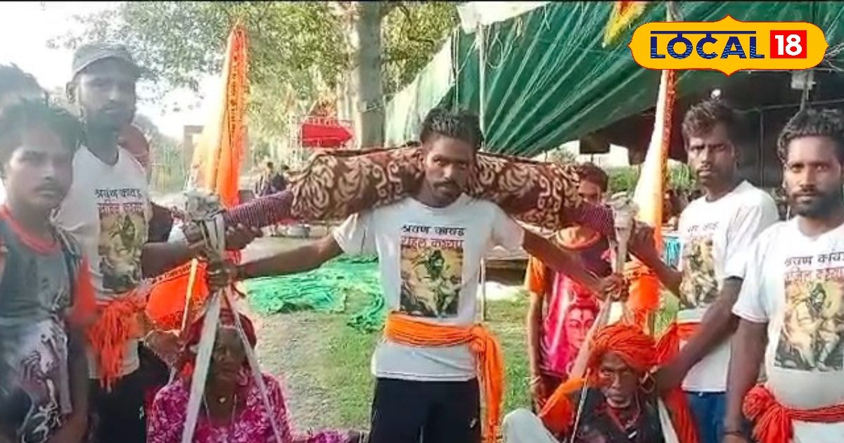 दादा-दादी की खातिर श्रवण कुमार बने पोते, कराई हरिद्वार की यात्रा दादा-दादी की खातिर श्रवण कुमार बने पोते, कराई हरिद्वार की यात्रा