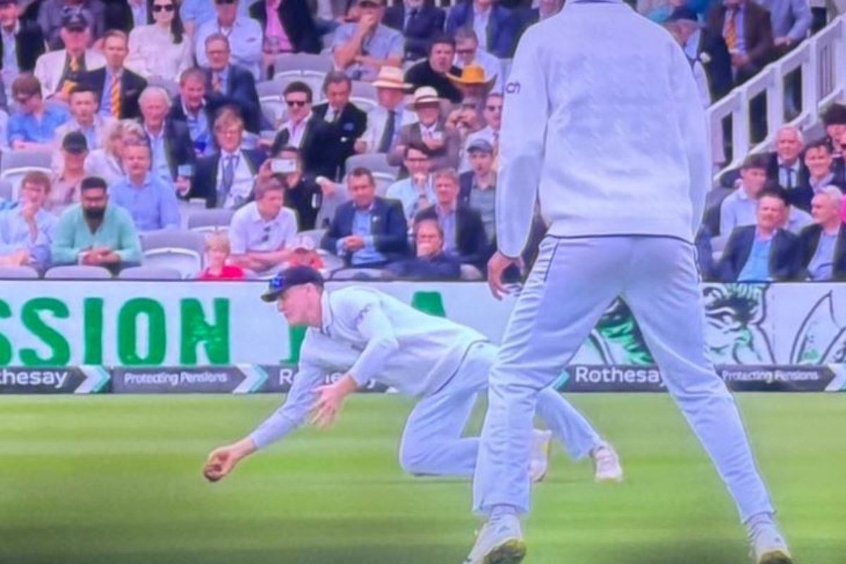 VIDEO: ब्रुक ने लपका एक हाथ से कैच, कप्तान का मुंह खुला का खुला रह गया