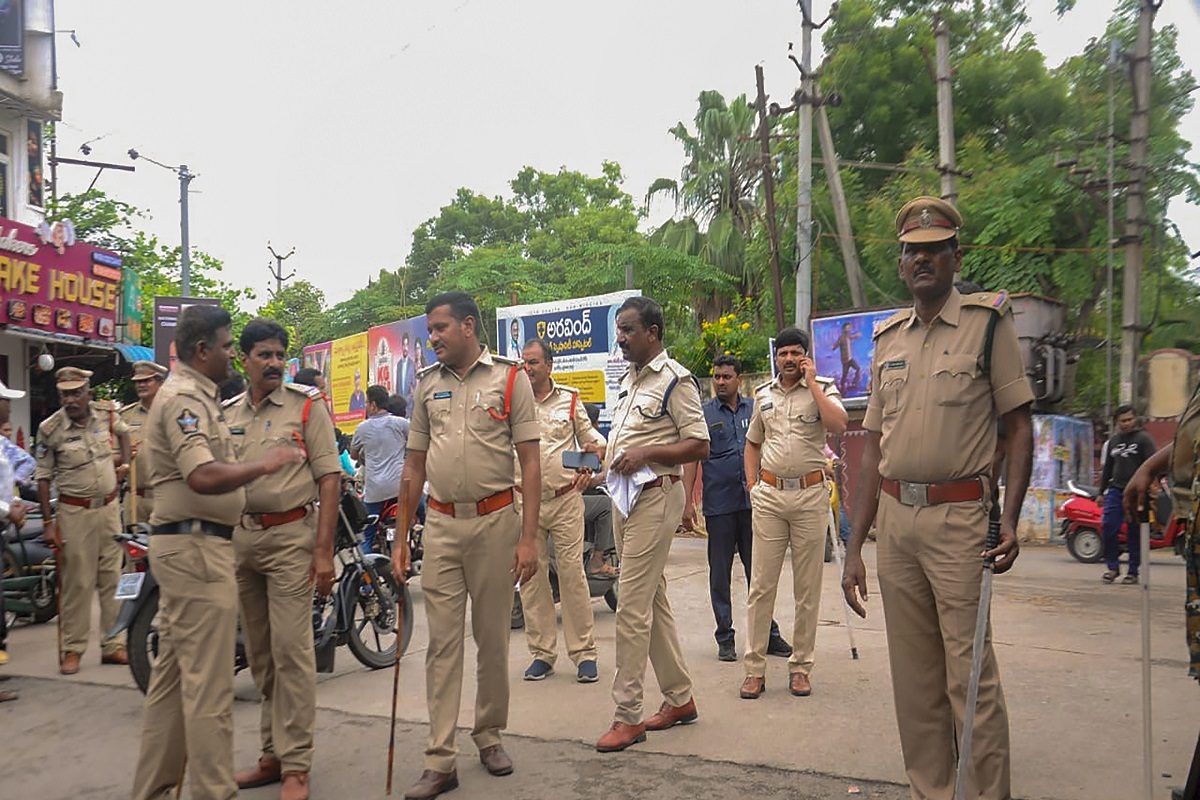 लड़की को फ्लैट दिखाने ले गया कोल्ड ड्रिंक पिलाई फिरक्यों पहुंच गया जेल