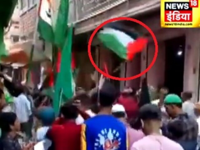 मोहर्रम में क्या हो रहा है? कहीं विवादित नारा तो कहीं लहराए फिलिस्तीन के झंडे मोहर्रम में क्या हो रहा है? कहीं विवादित नारा तो कहीं लहराए फिलिस्तीन के झंडे
