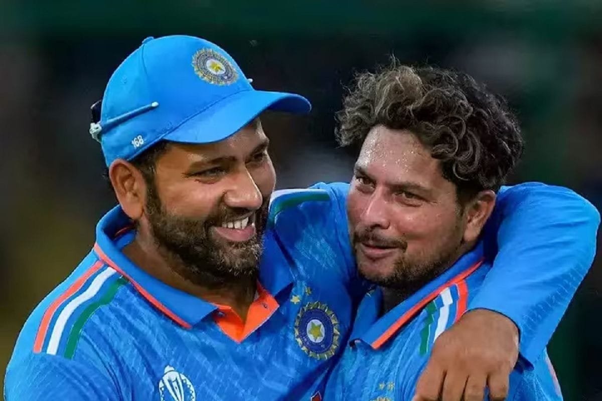 कुलदीप ने रोहित को बताया ट्रॉफी कैसे उठाना, सूर्या ने लिए मजे, देखें वीडियो