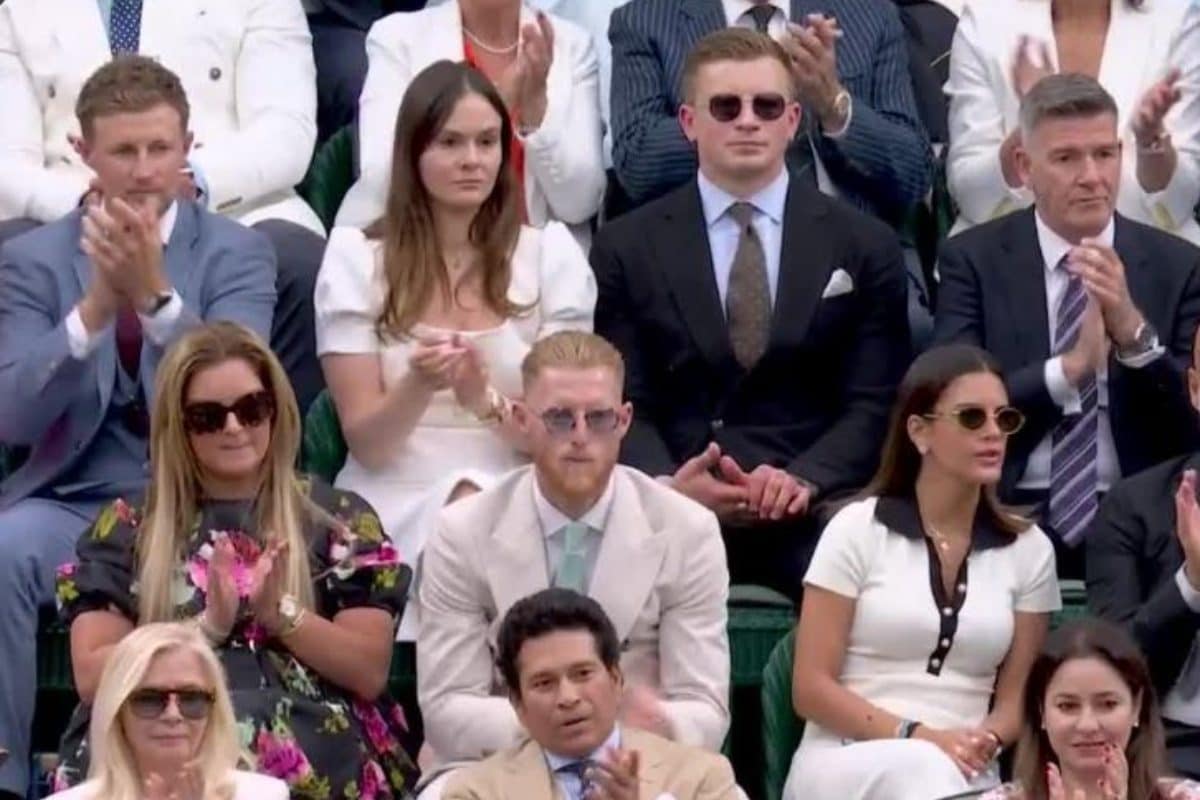 VIDEO: पत्नी संग टेनिस का लुत्फ उठाने लंदन पहुंचे क्रिकेट के 'भगवान'