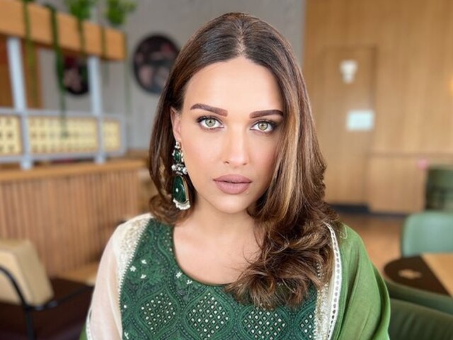 'मुझे वक्त पर दवाई नही...' Asim Riaz संग ब्रेकअप के बाद दुल्हन बनीं हिमांशी!