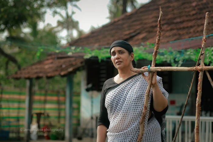 Maala Parvathy movies