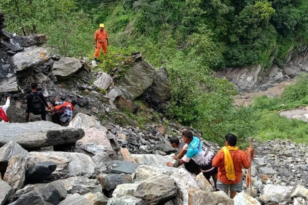 केदारनाथ में बादल फटने से आए सैलाब में बह गए गाजियाबाद के चार दोस्त