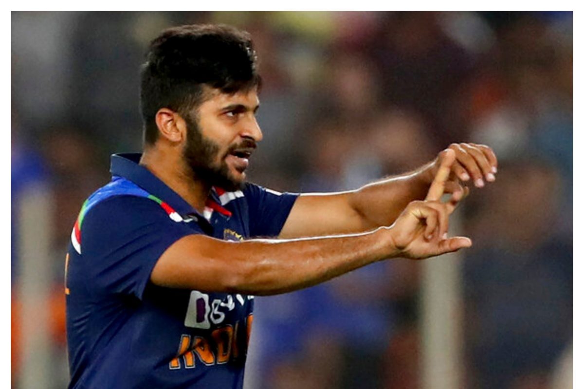 जब धोनी ने शार्दुल ठाकुर की मदद करने से किया इनकार, हरभजन सिंह का खुलासा