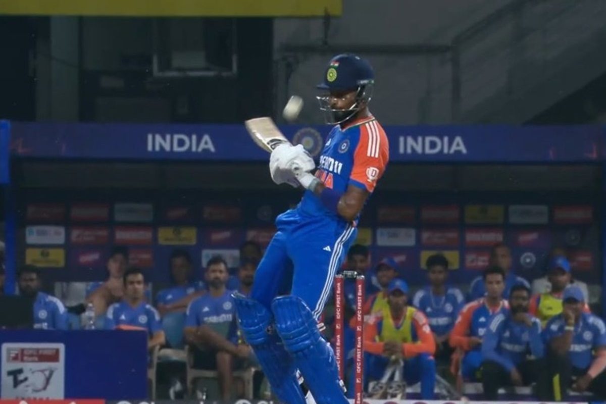 उफ्फ ! हार्दिक पंड्या ने खेला ये कैसा गजब शॉट, फैंस हुए बावले