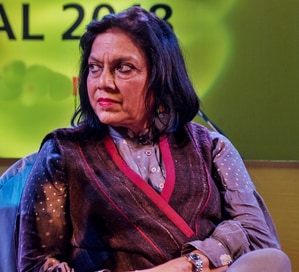 Mira Nair, Mira Nair birthday, Mira Nair Movies, salaam bombay, salaam bombay irrfan khan, Mira Nair young, Mira Nair best movies, Mira Nair movies list, मीरा नायर, मीरा नायर मूवीज