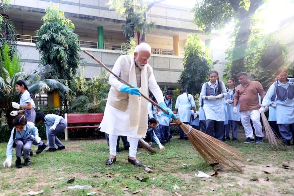 सीएम से पीएम तक...नरेंद्र मोदी ने 23 साल में कैसे जनभागीदारी से हालात बदले