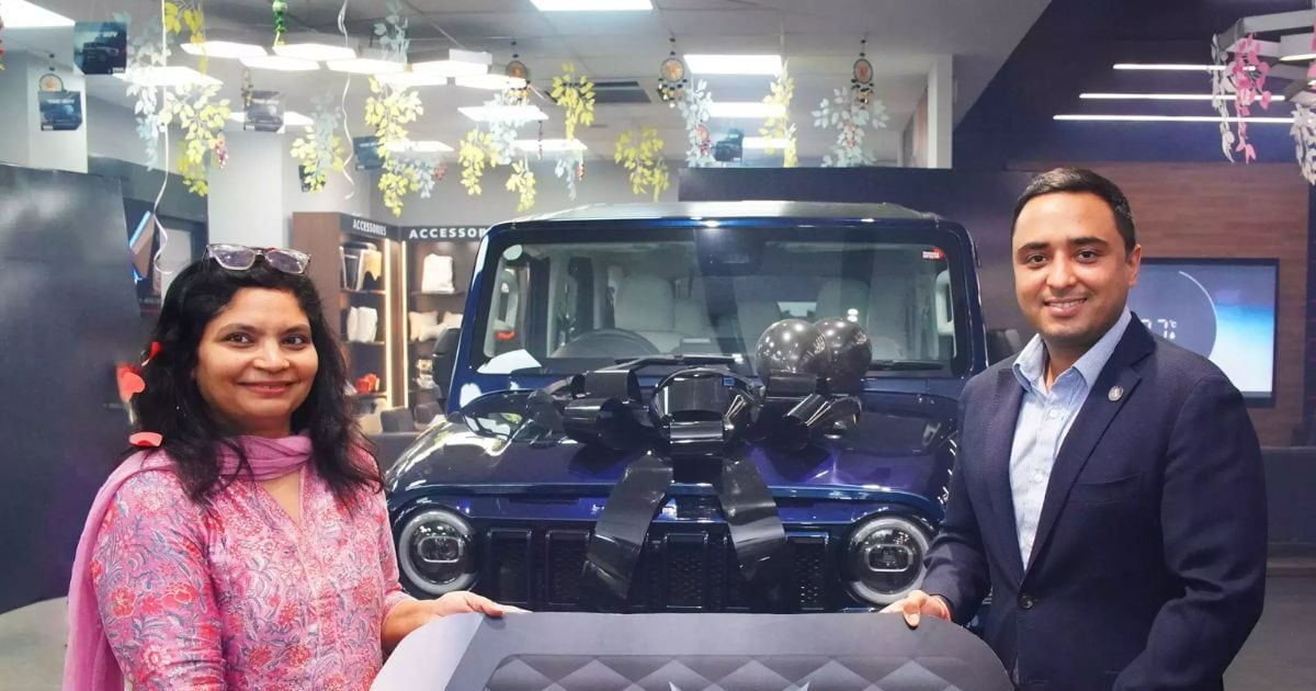 The first customer of Mahindra Thar Rocks bought the SUV by paying Rs 1.13 crore! Took VIP number plate for car