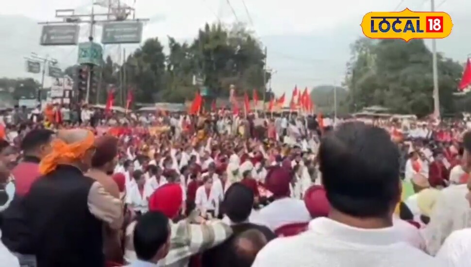 बांग्लादेश में हिंदूओं पर अत्याचार, कोरबा में सड़क पर उतरे लोग, कर दी ये अपील