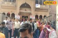 बांके बिहारी मंदिर में दर्शन से पहले जान लें ये नया नियम, कमेटी ने आदेश जारी कर लगाए पोस्टर