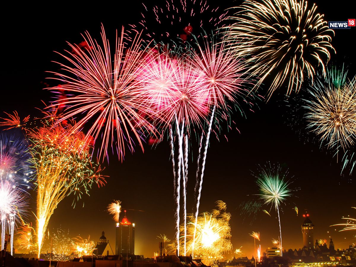 The celebration of New Year started 4000 years ago, this is a good opportunity to connect with new people, just keep in mind the etiquettes. 3