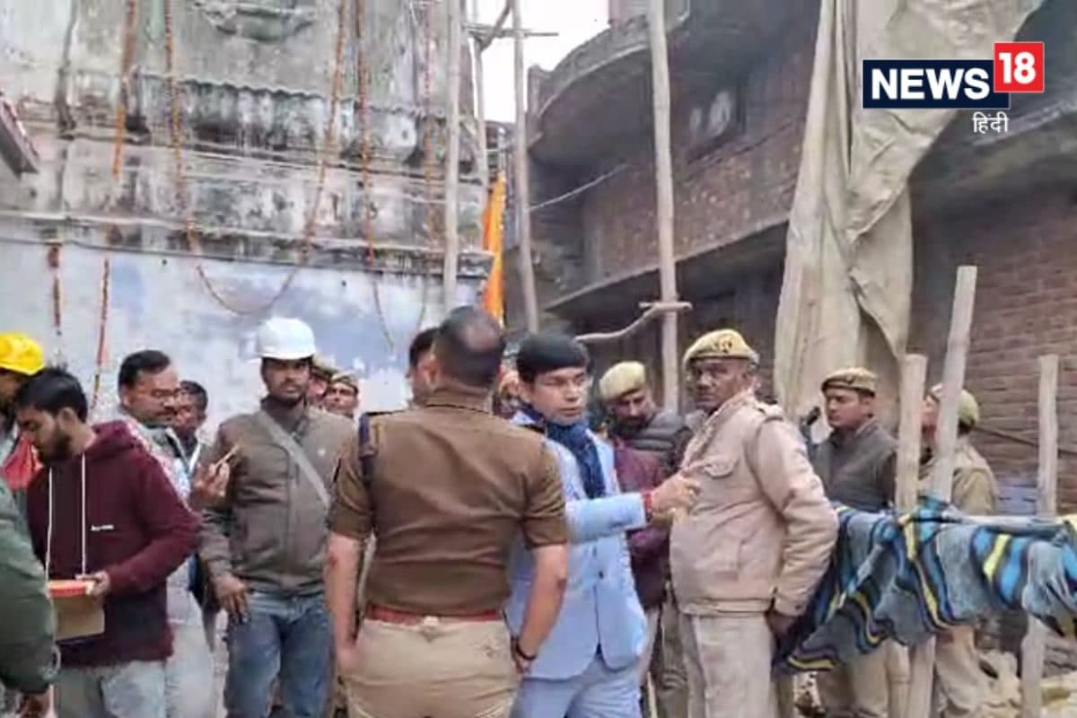 46 साल बाद शुरू होगी पुलिस चौकी! संभल महादेव मंदिर पर पहुंचे डीएम-एसपी